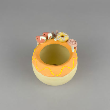 Handmade Cake-Style Unglazed Pot