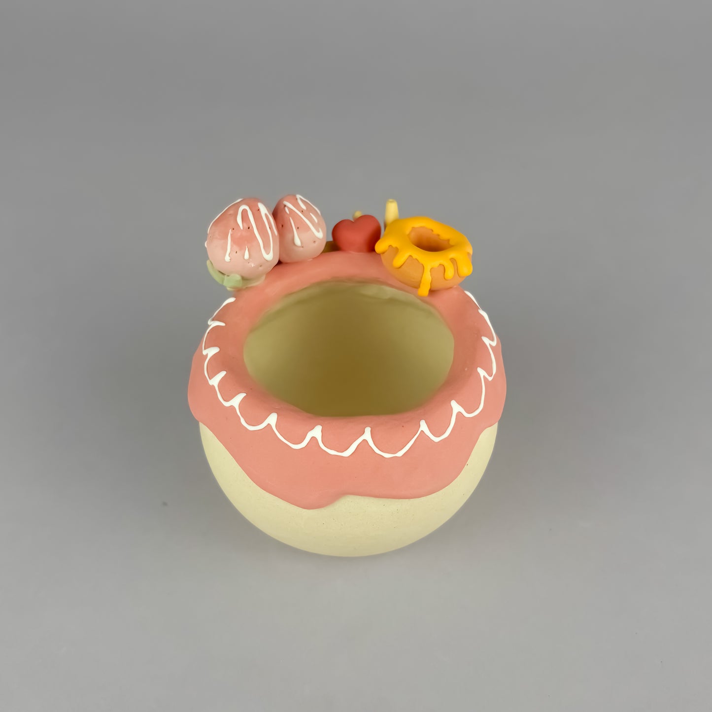 Handmade Cake-Style Unglazed Pot