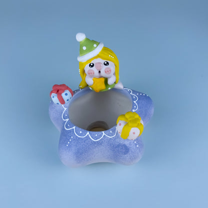 Handmade Star-Shaped Pot with Little Piggy – Creamy Unglazed Finish
