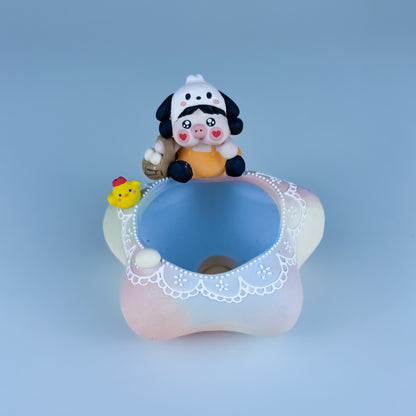 Handmade Star-Shaped Pot with Little Piggy – Creamy Unglazed Finish
