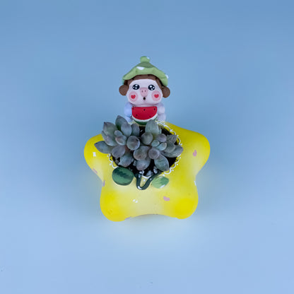 Handmade Star-Shaped Pot with Little Piggy – Creamy Unglazed Finish