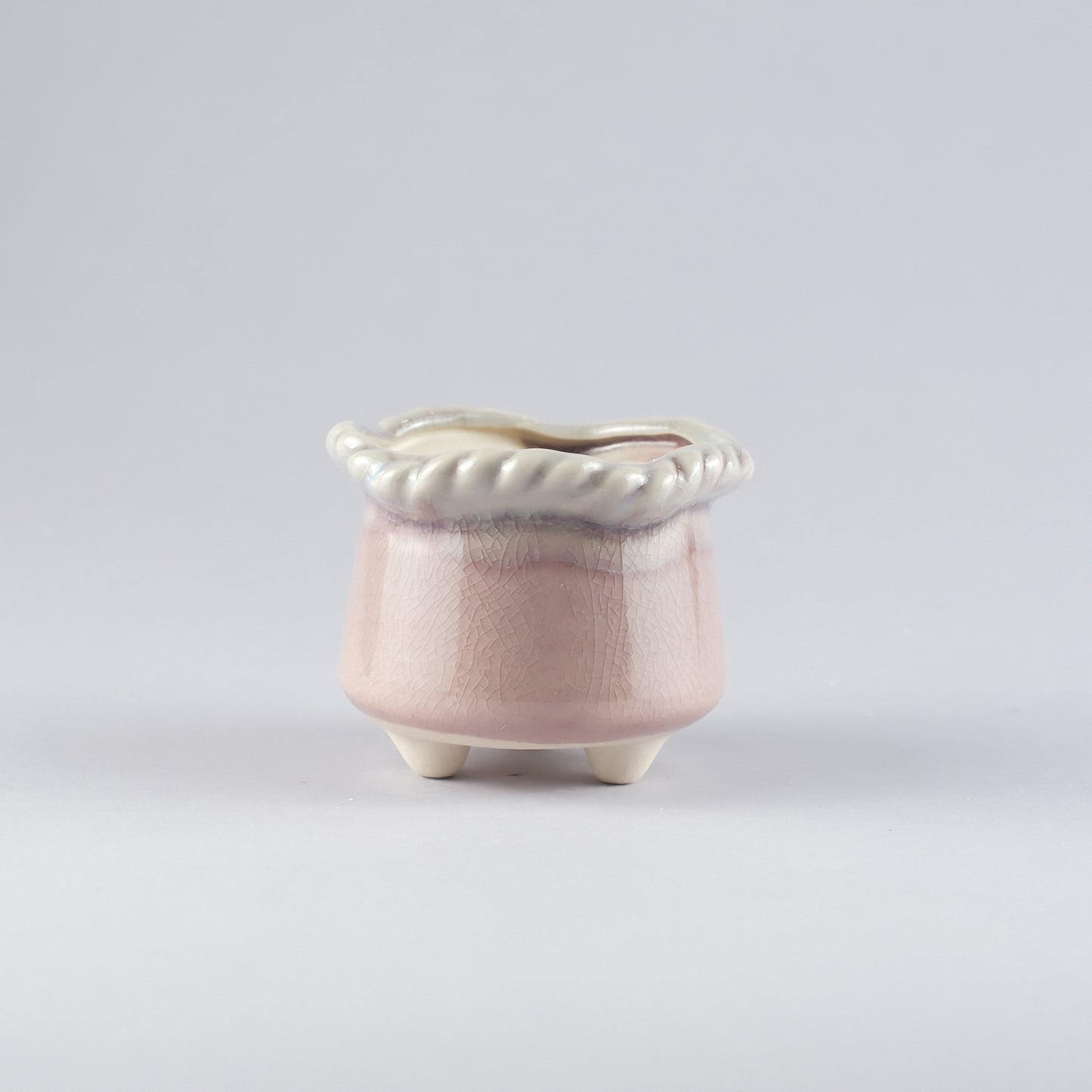 Ceramic Crackle-Glaze Pot – Twisted Wavy Rim