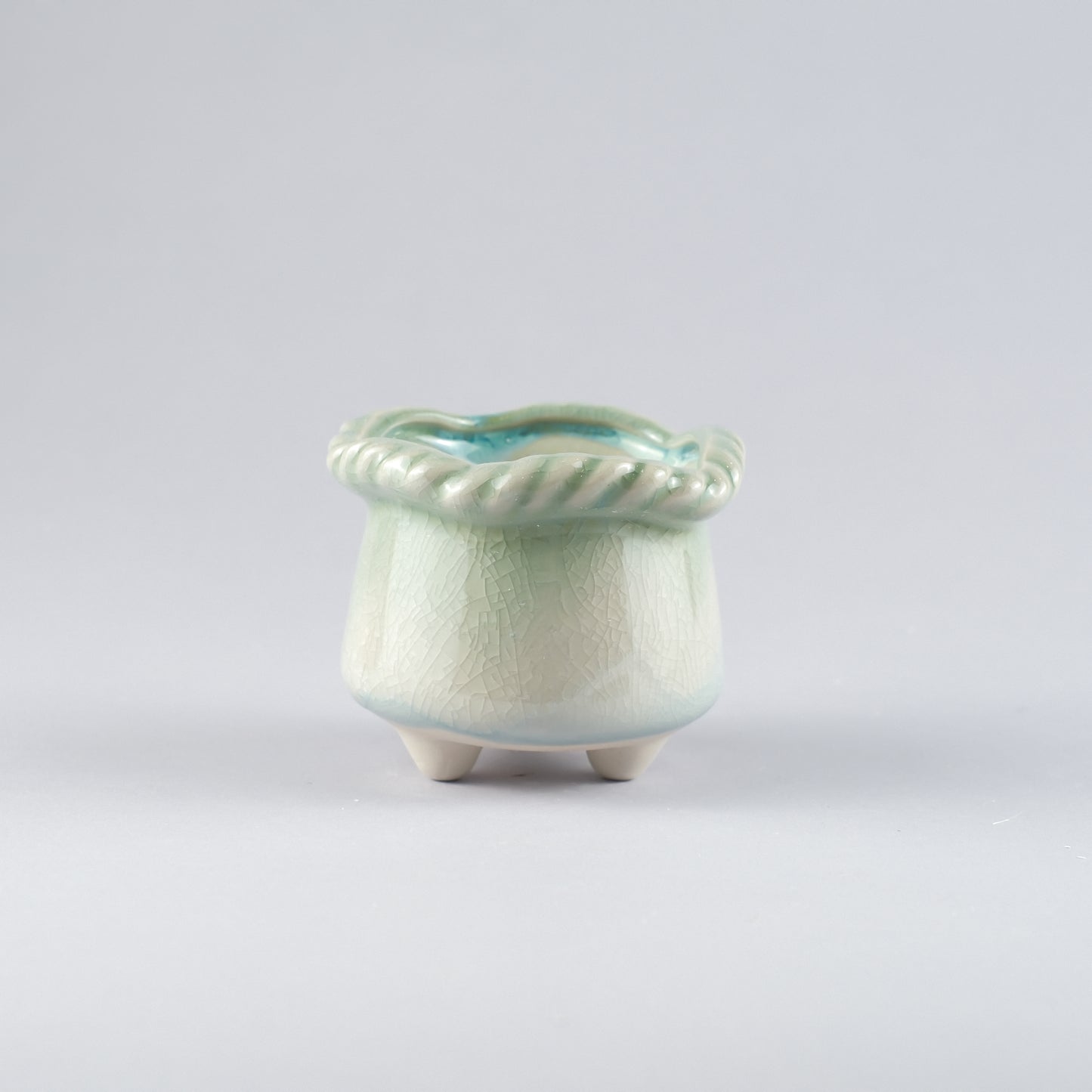 Ceramic Crackle-Glaze Pot – Twisted Wavy Rim